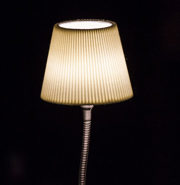 lamp-1820970_1280